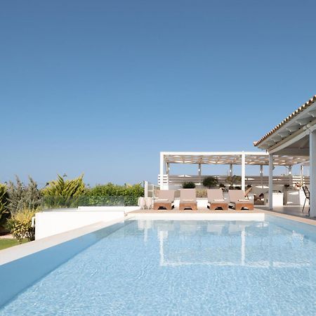 Alba Bianca Villa, Family Retreat With Heated Pool By Thinkvilla Херсонісос Екстер'єр фото