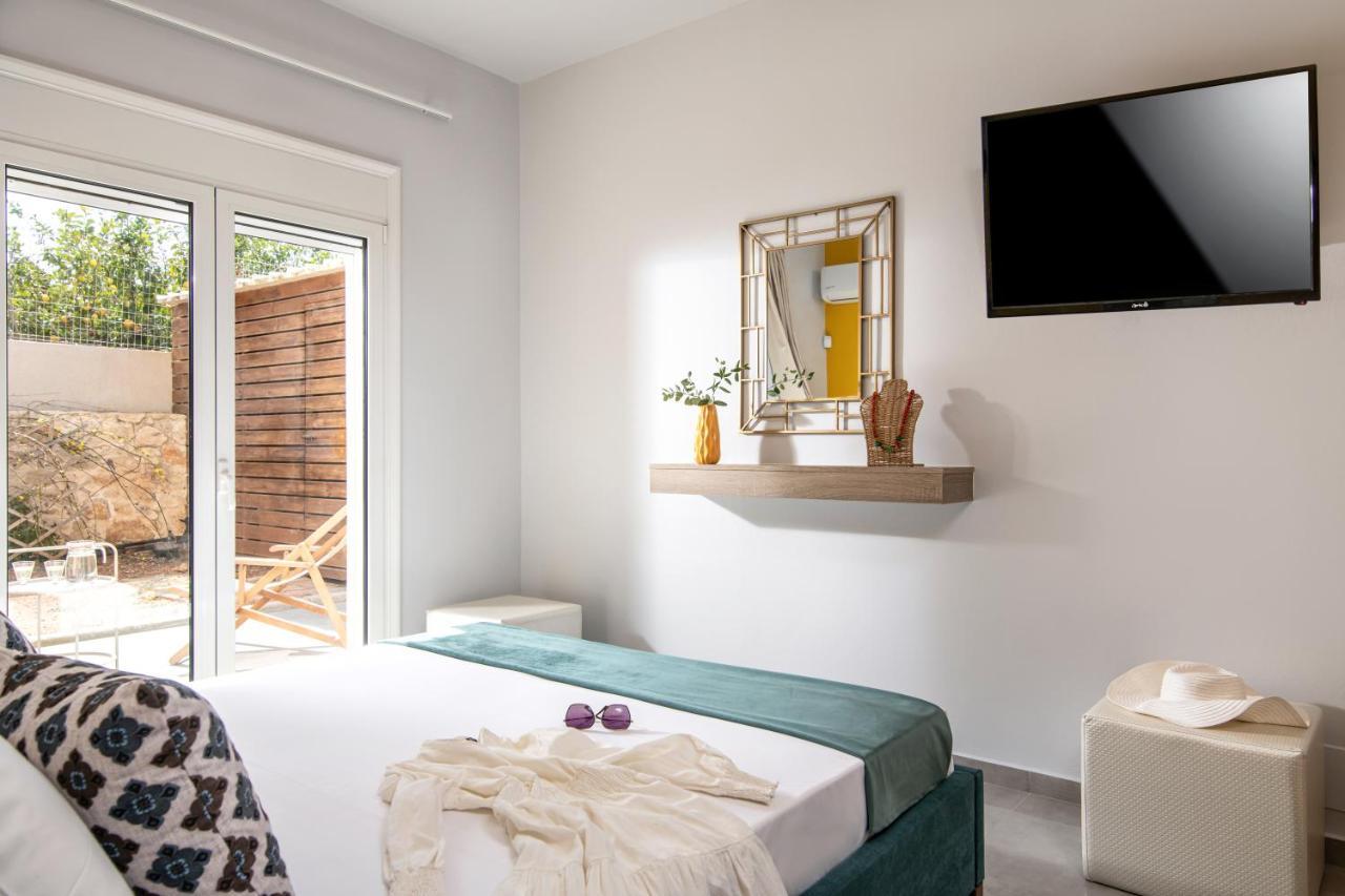Alba Bianca Villa, Family Retreat With Heated Pool By Thinkvilla Херсонісос Екстер'єр фото