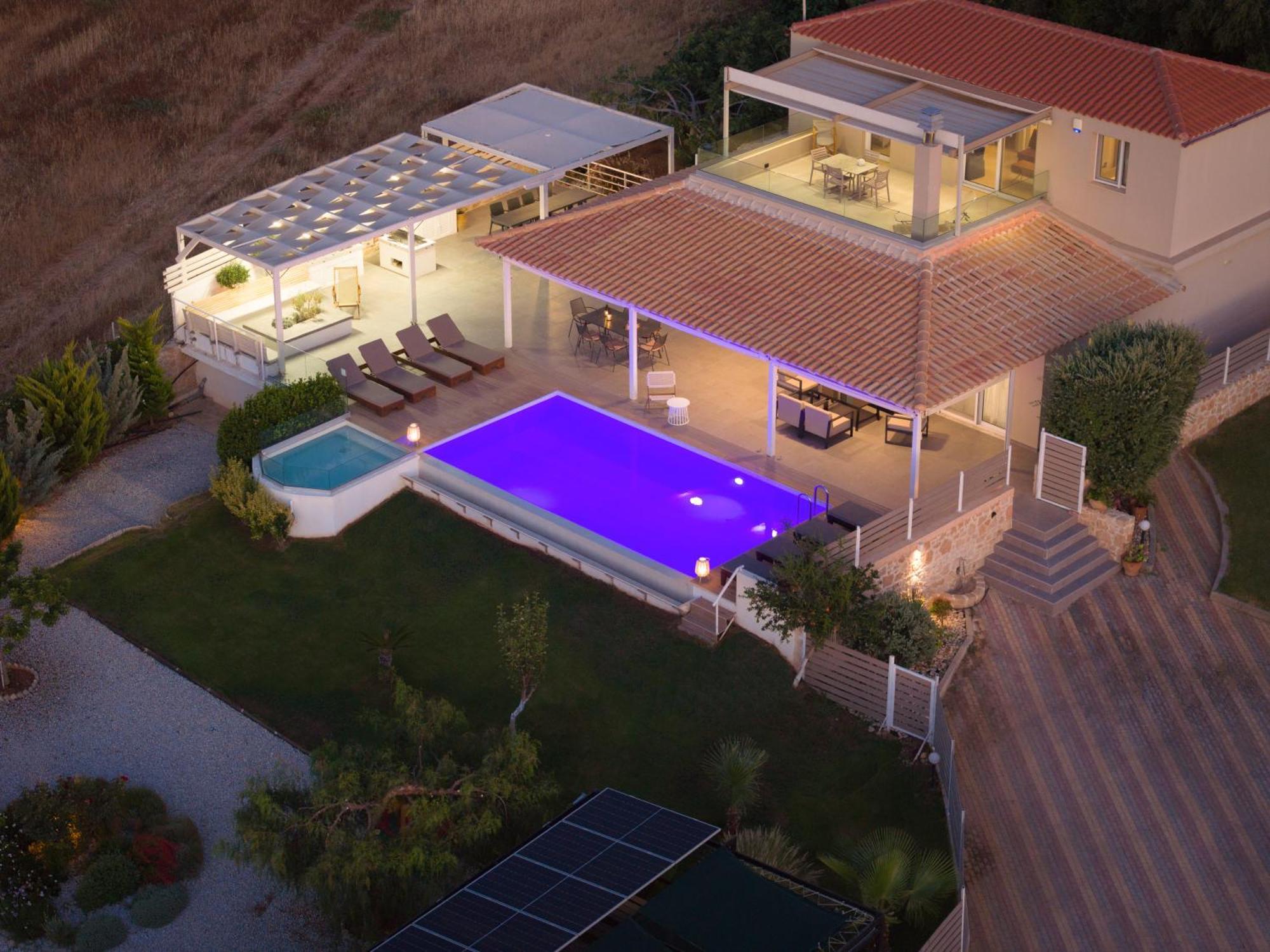 Alba Bianca Villa, Family Retreat With Heated Pool By Thinkvilla Херсонісос Екстер'єр фото