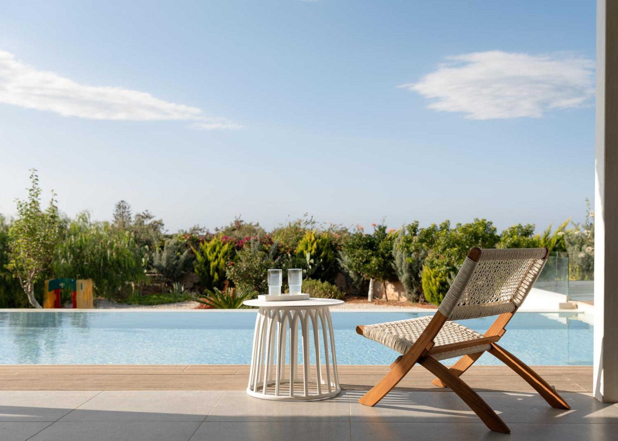 Alba Bianca Villa, Family Retreat With Heated Pool By Thinkvilla Херсонісос Екстер'єр фото